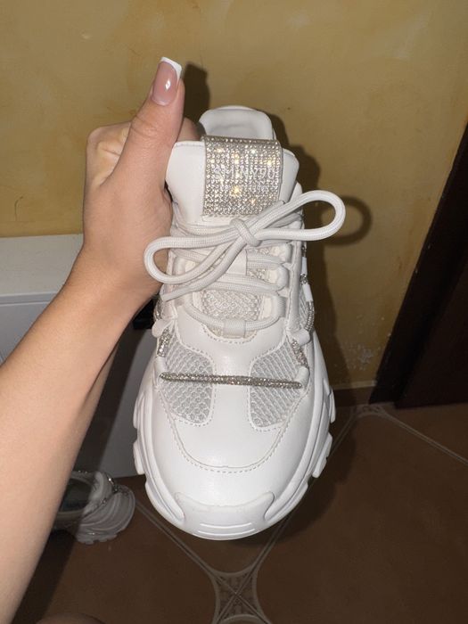 Сникърси Steve Madden