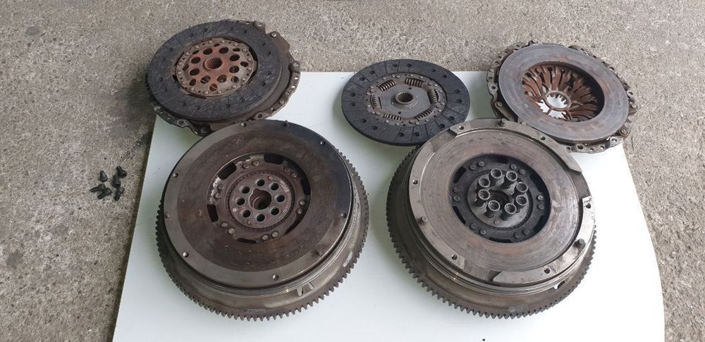 Kit ambreiaj (Placa + Disc + Volanta ) 2,8 motorizare pentru VW LT Eur