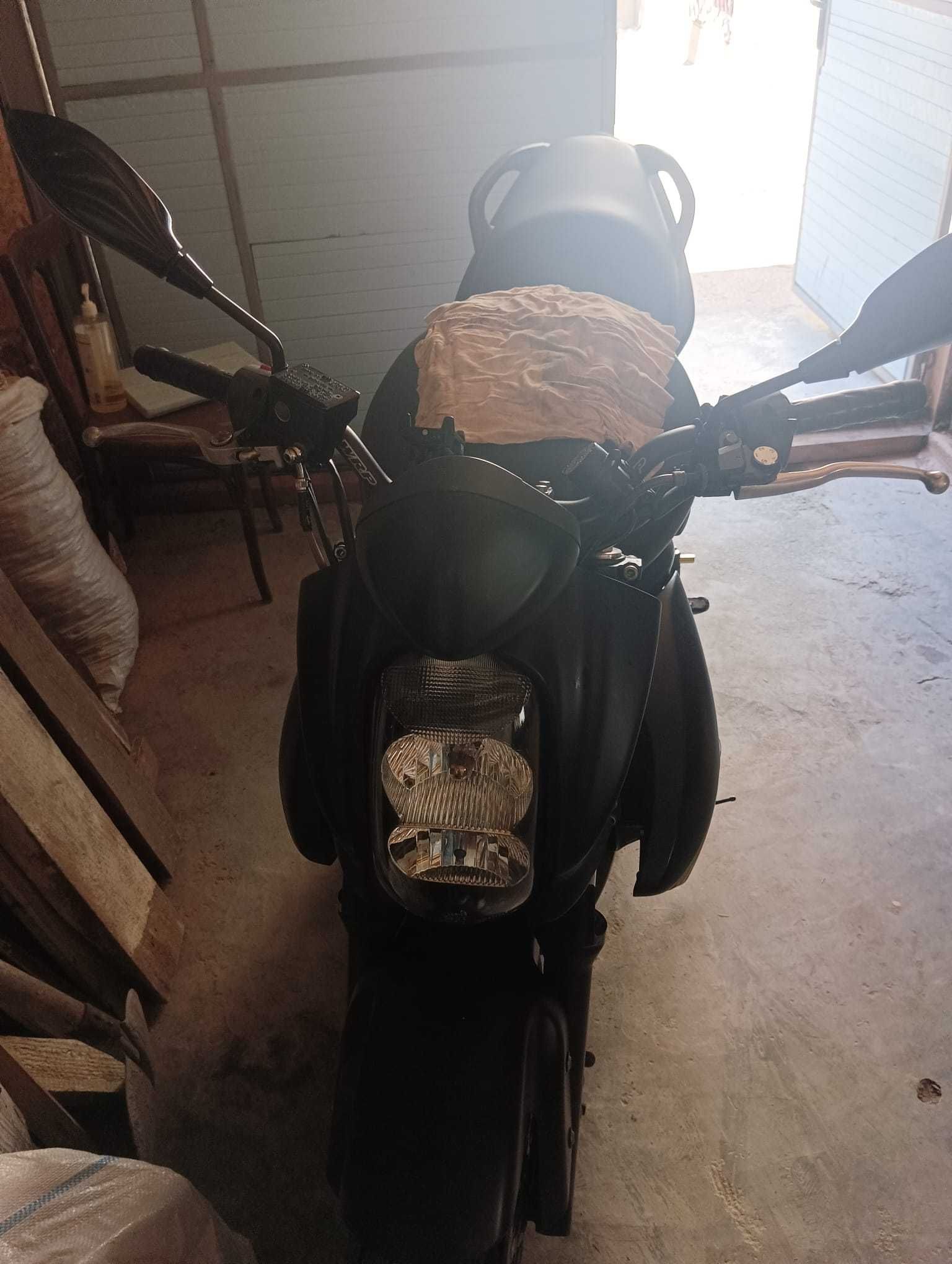 Kawasaki ER6n-2008