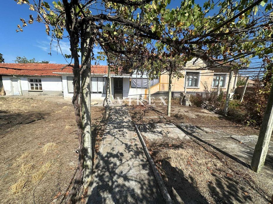 Продава се Къща в с. Ръжево Конаре, Област Пловдив - 150 кв.м за 264 €/кв.м - Снимка #1