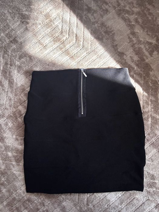 Еластична пола С размер