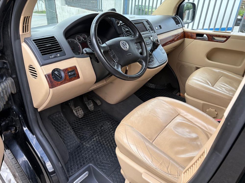 VW Multivan 2,5 TDi 180 Cp 7 locuri 4x4