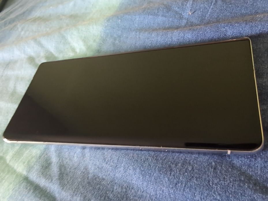 Vând Google Pixel 7 pro 128 GB In Stare Excelenta