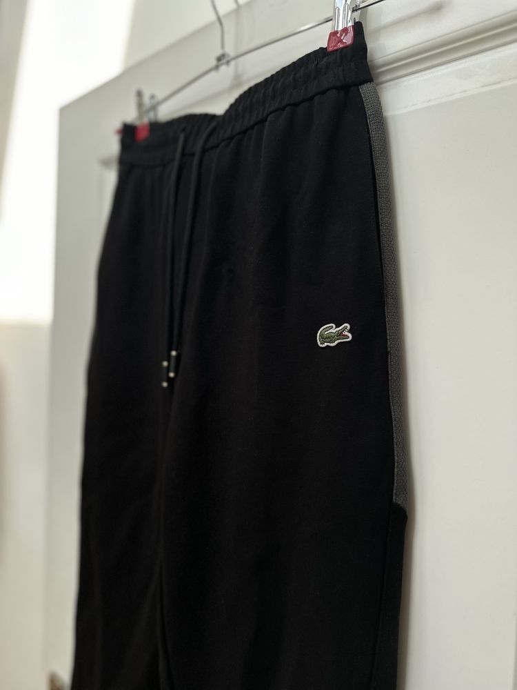 Pantaloni Lacoste