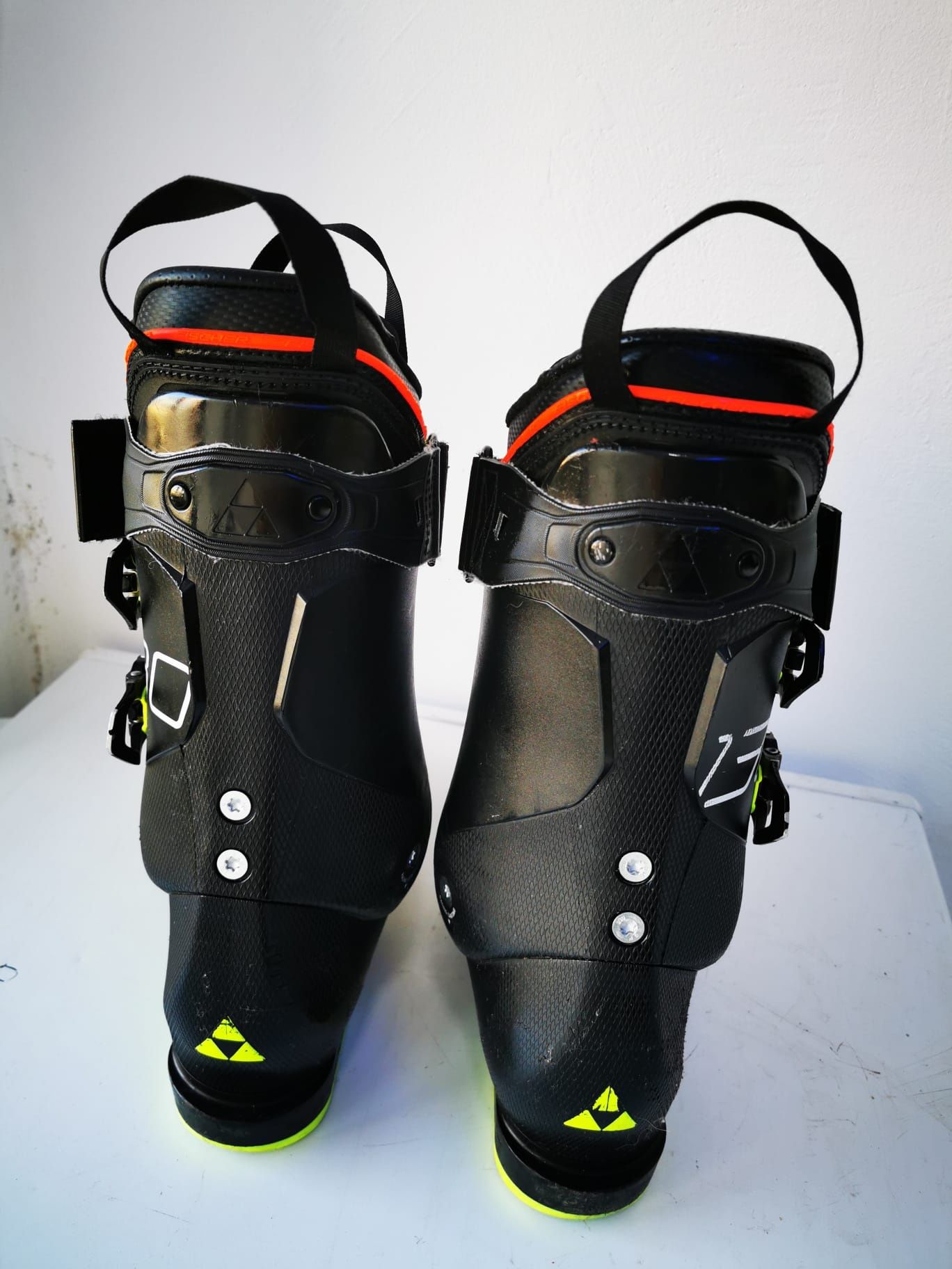 Vând incaltari clăpari Fischer RC Pro 130 mărime 27,5