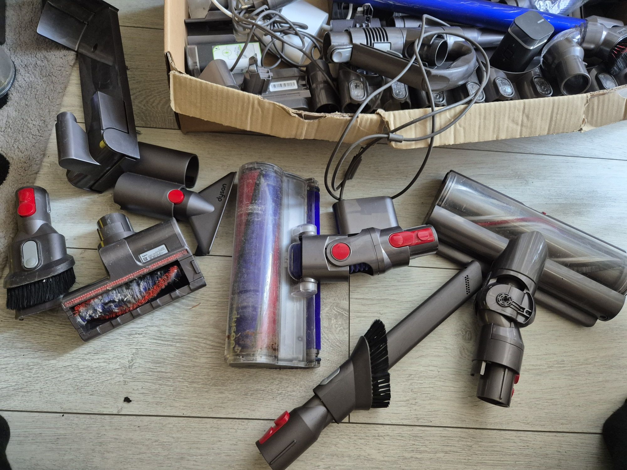 Accesorii Dyson perie incarcator