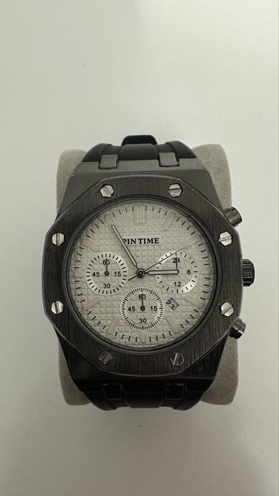 Ceas pintime design panda alb-negru inspirat r oak