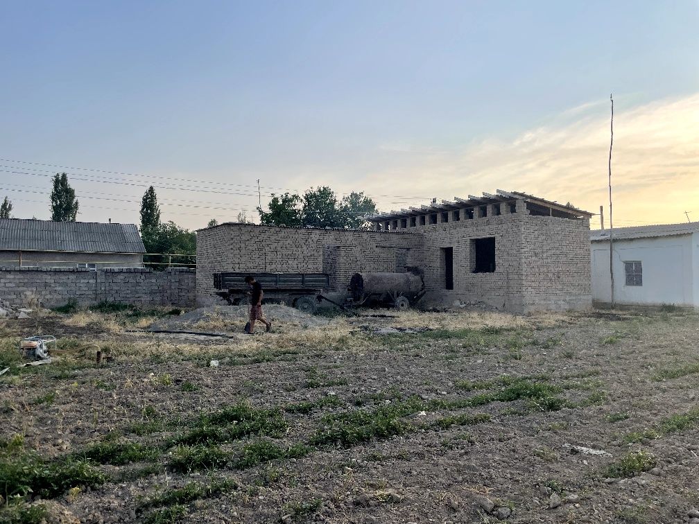10 sotik uchastka sotiladi