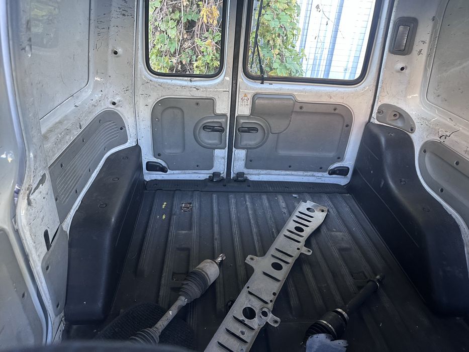 Renault Kangoo 1.5dci Климатик На Части