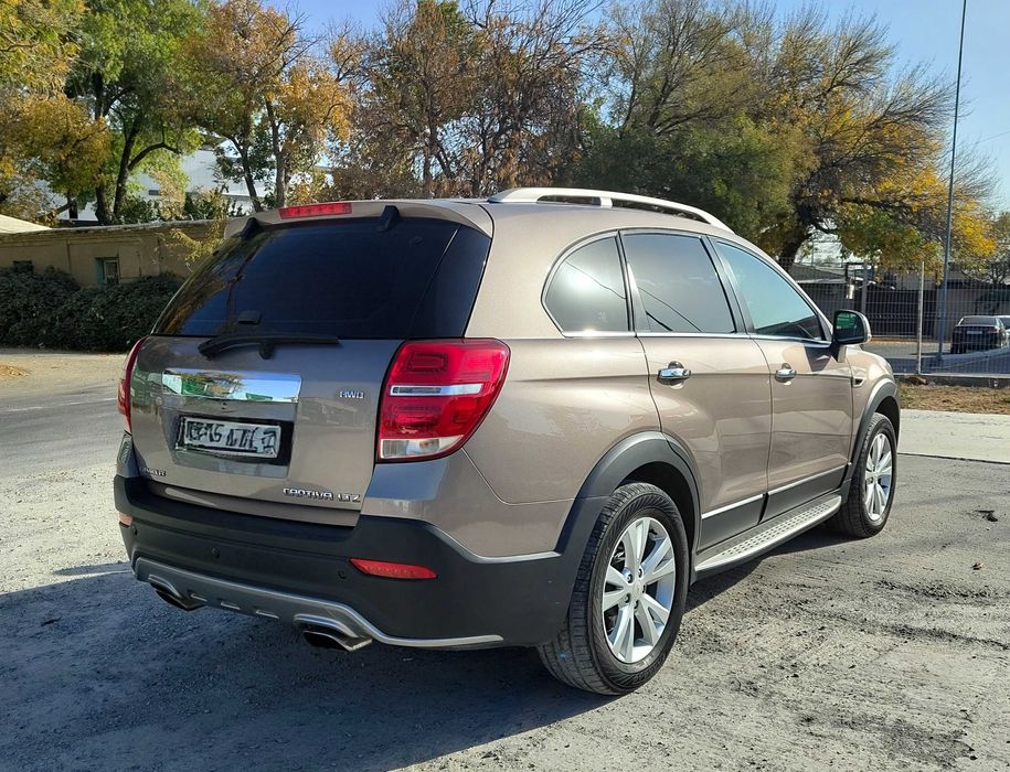 Продам Chevrolet Captiva 3/4