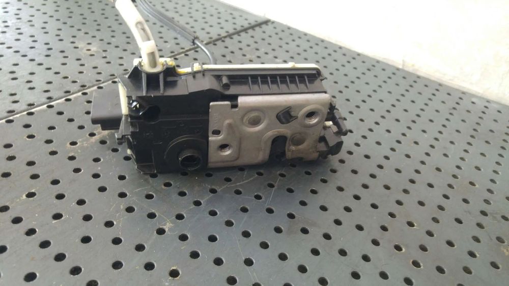 Broasca usa stanga spate citroen c4 2 nc