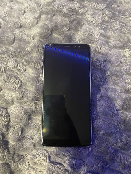 Продам Самсунг а8+