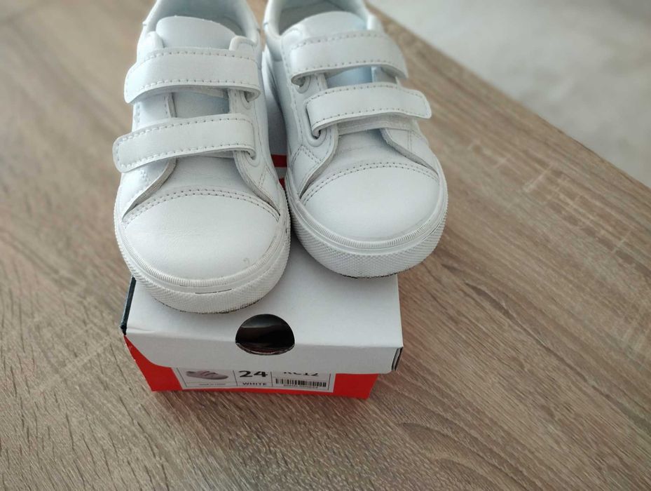 Детски маратонки и сандали за момче, размери от 22 до 24