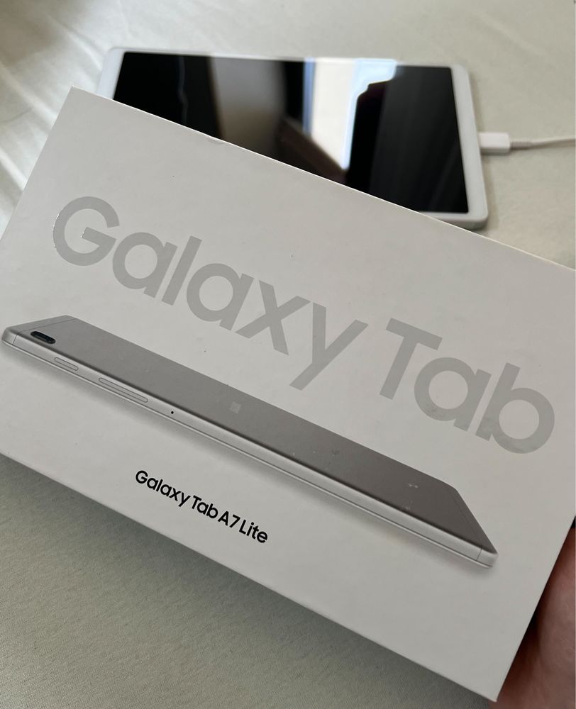 Планшет Samsung Tab A7, в светло сером цвете, 32 ГБ