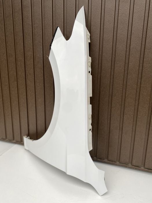 Aripa st fata vw Passat B8 LC9A  cu suporti si bandou 2015-2020