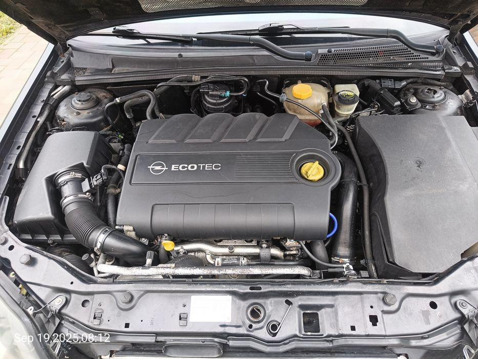 Opel Vectra C GTS 1.9 150 cp