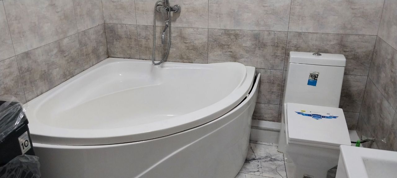 Segeli quruvchilar maxsllasi 1 xonali uy 2 xona qilingan