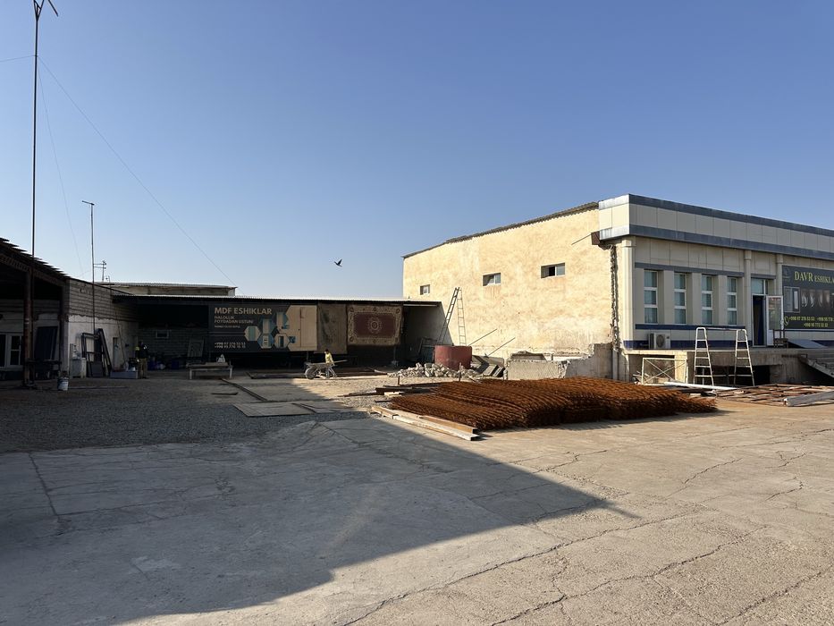 Bino va hovli foydalanish uchun Arendaga beriladi