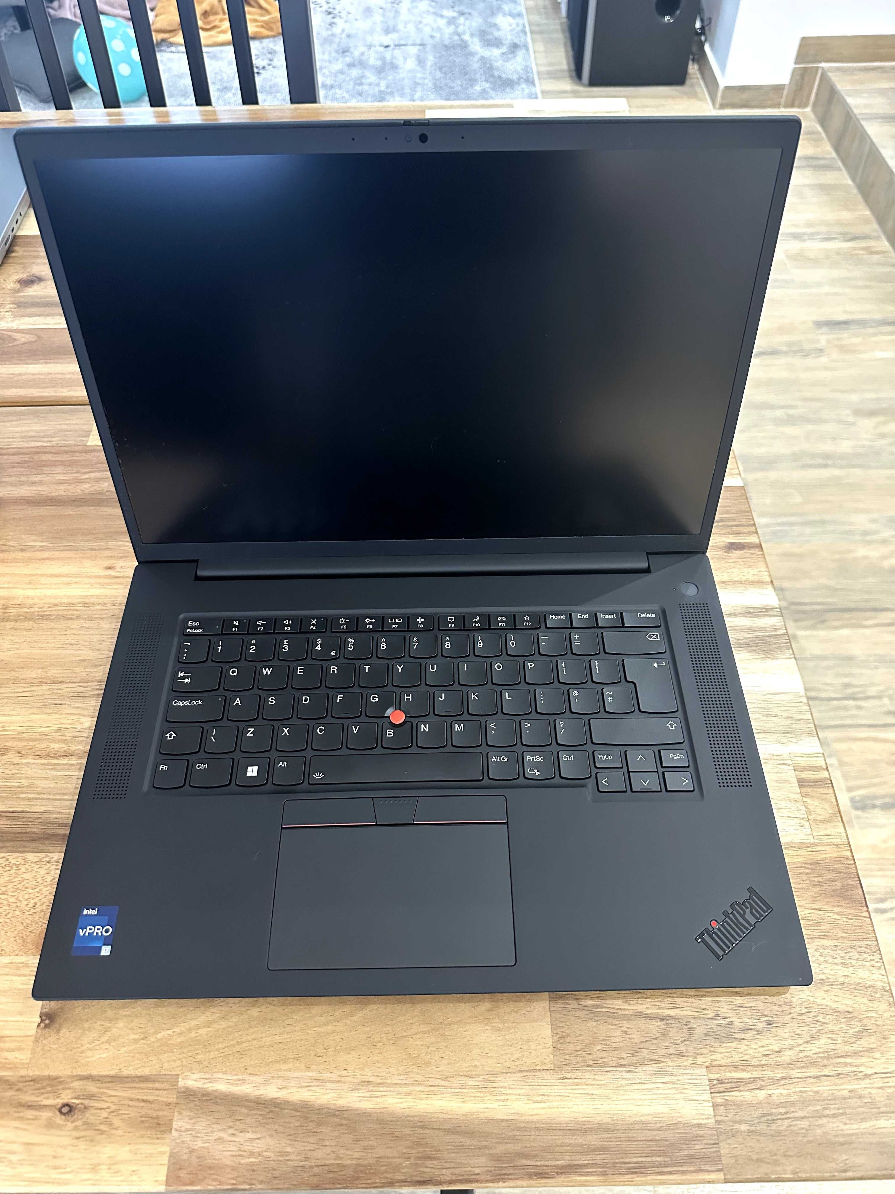Lenovo P1 Gen6 RTX4080 64GB RAM