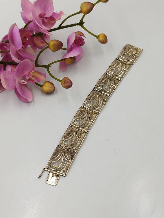 Антикварна сребърна гривна филигран 
УНИКАТ