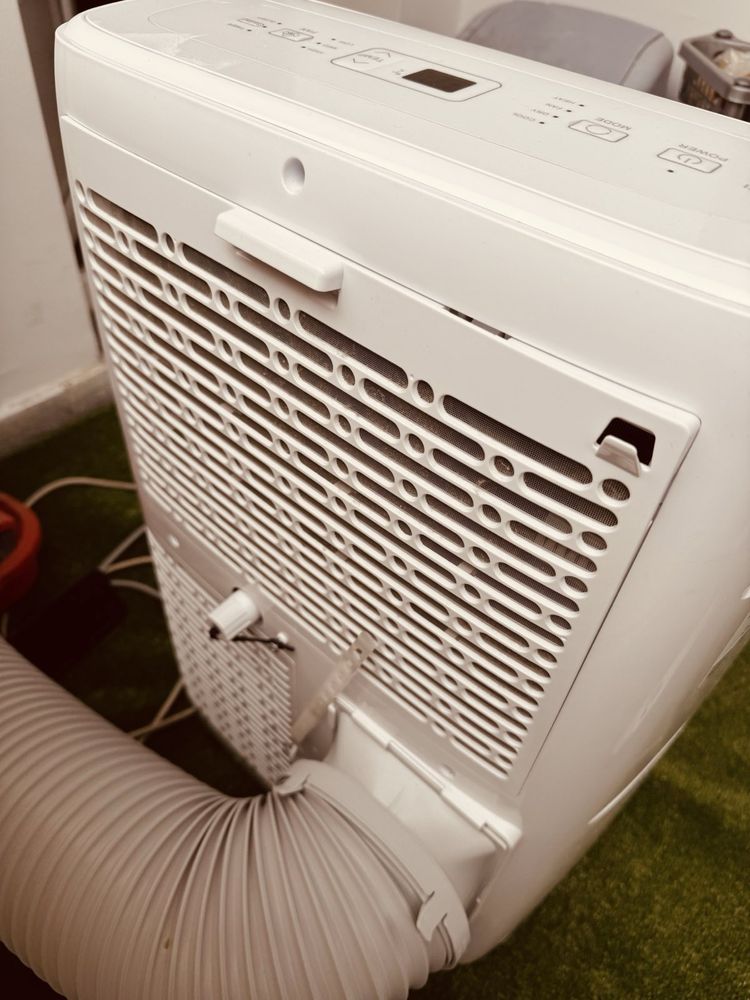 Мобилен климатик Hisense 9000 BTU