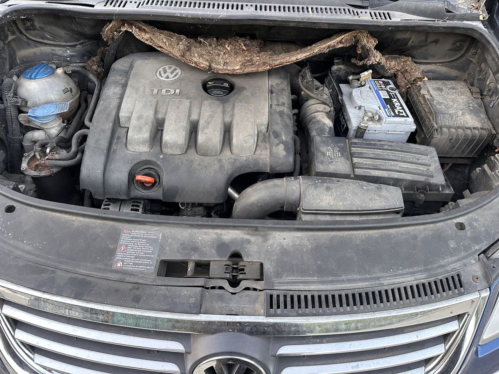 Фв туран 2.0тди на части / vw touran 2.0tdi 140