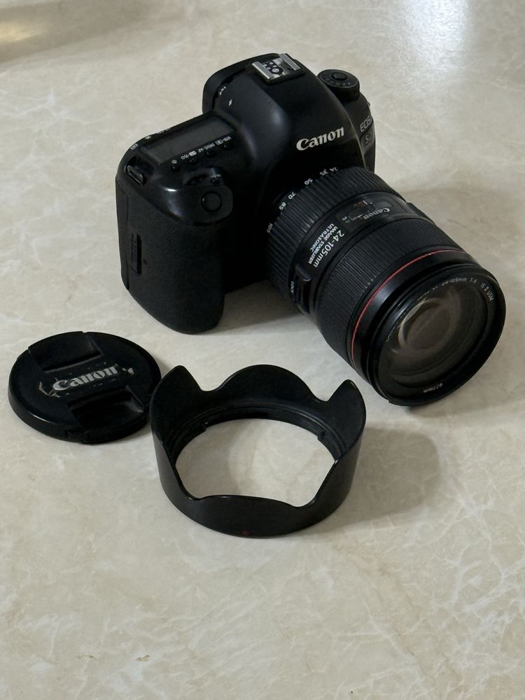 Камера Canon EOS 5D Mark IV