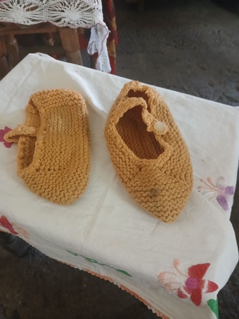 Vad papuci tricotati