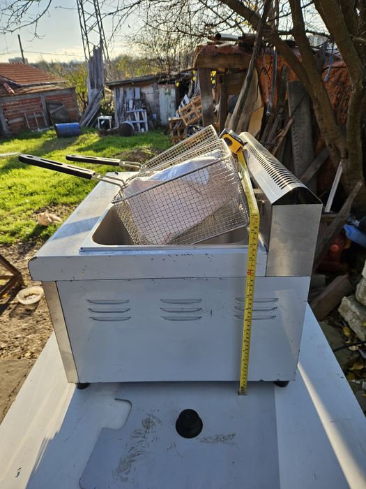 Фритюрник на Газ 2х5 литра Нови Цена 450лв.