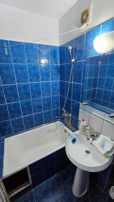 Apartament 3 camere, 44 mp, zona Salvare/Sabrosso (direct proprietar)