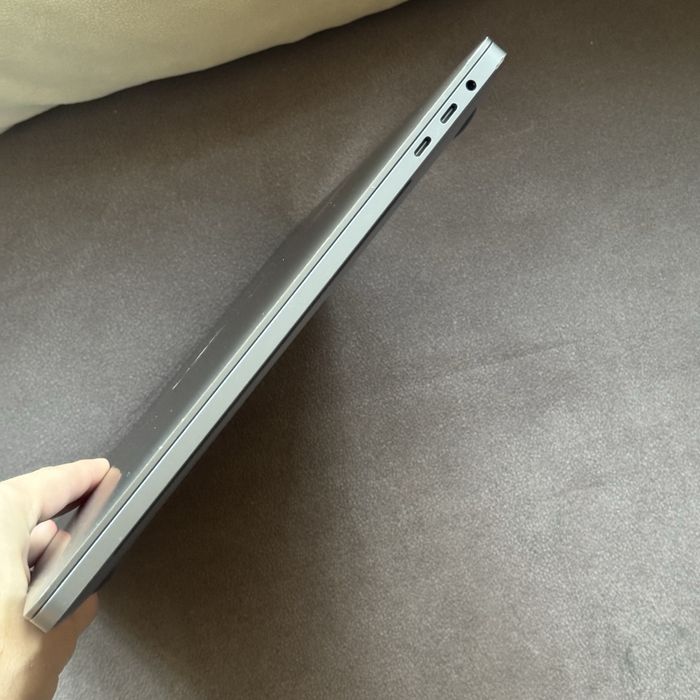 лаптоп Apple Macbook Pro 16 2019 16GB RAM 512GB SSD