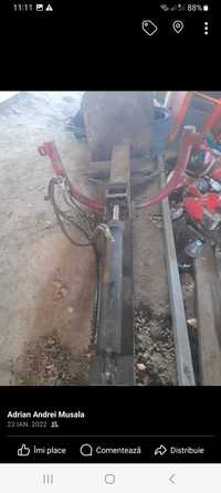 Crapator de lemne hidraulic