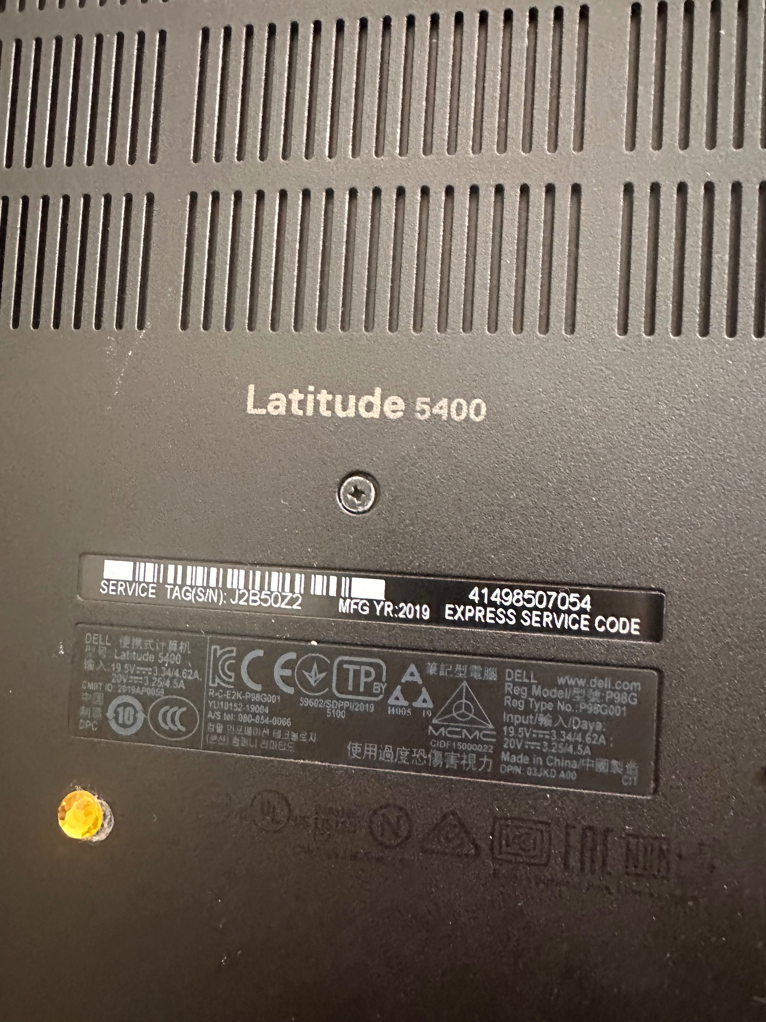 Продавам за части Dell Latitude 5400, 14”,i5 8365, 256 GB SSD,8 GB RAM