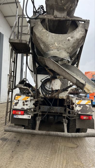 Se vinde autobetoniera