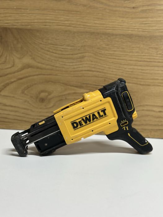 Adaptor DEWALT Magazie De Suruburi DCF6202 Stare buna