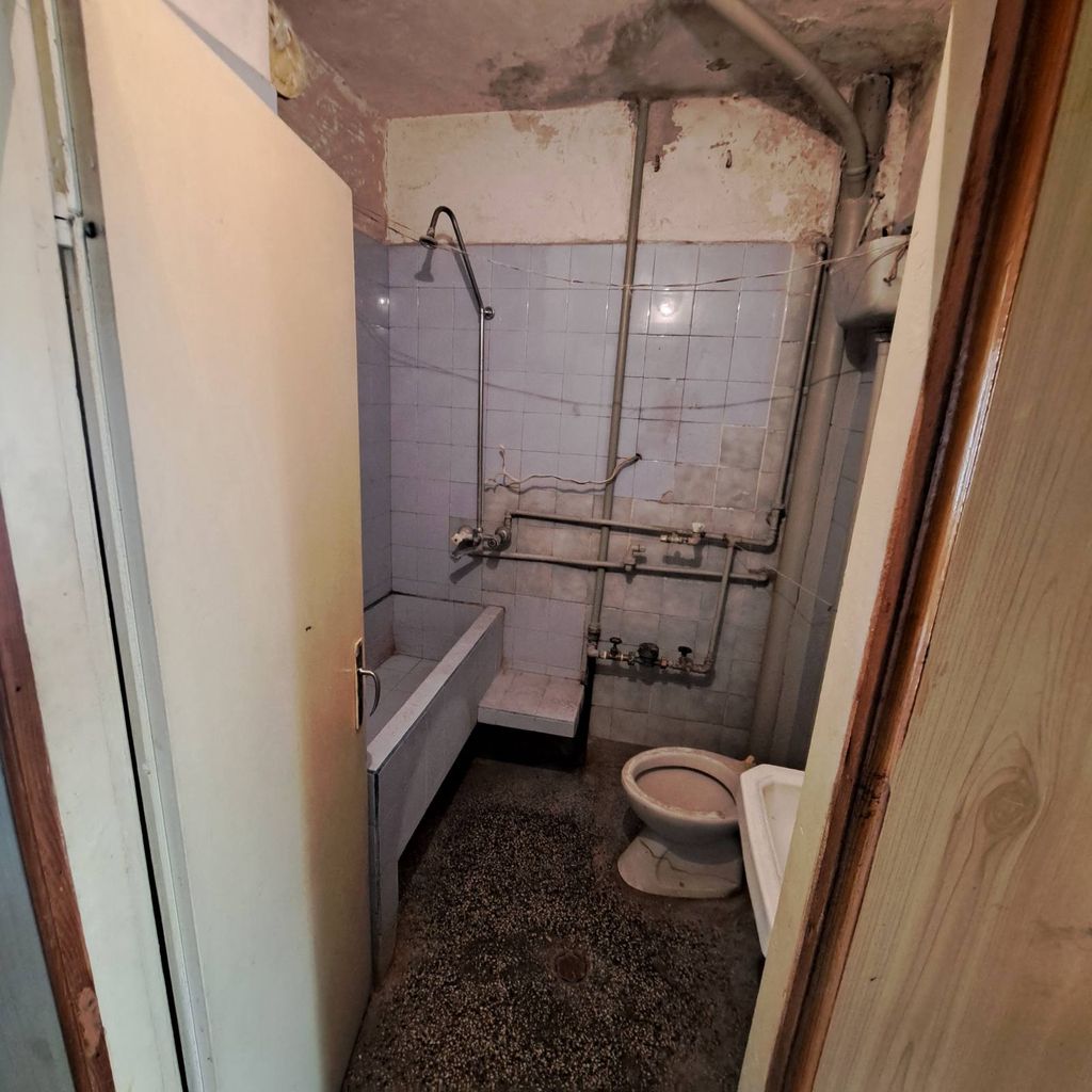 Продава се Тристаен апартамент в Силистра, Митница - 85 кв.м за 753 €/кв.м - Снимка #10