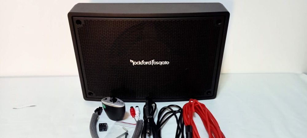 Subwoofer auto cu amplificator Rockford Fosgate  punch ps-8