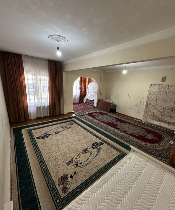 Yunsobod 19 kv 3/3/5/90 kv udvoyniy 4 xona xisoblanadi  srochniy