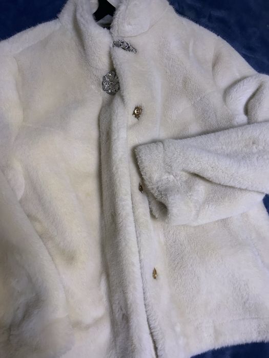 Продам верхнию одежду