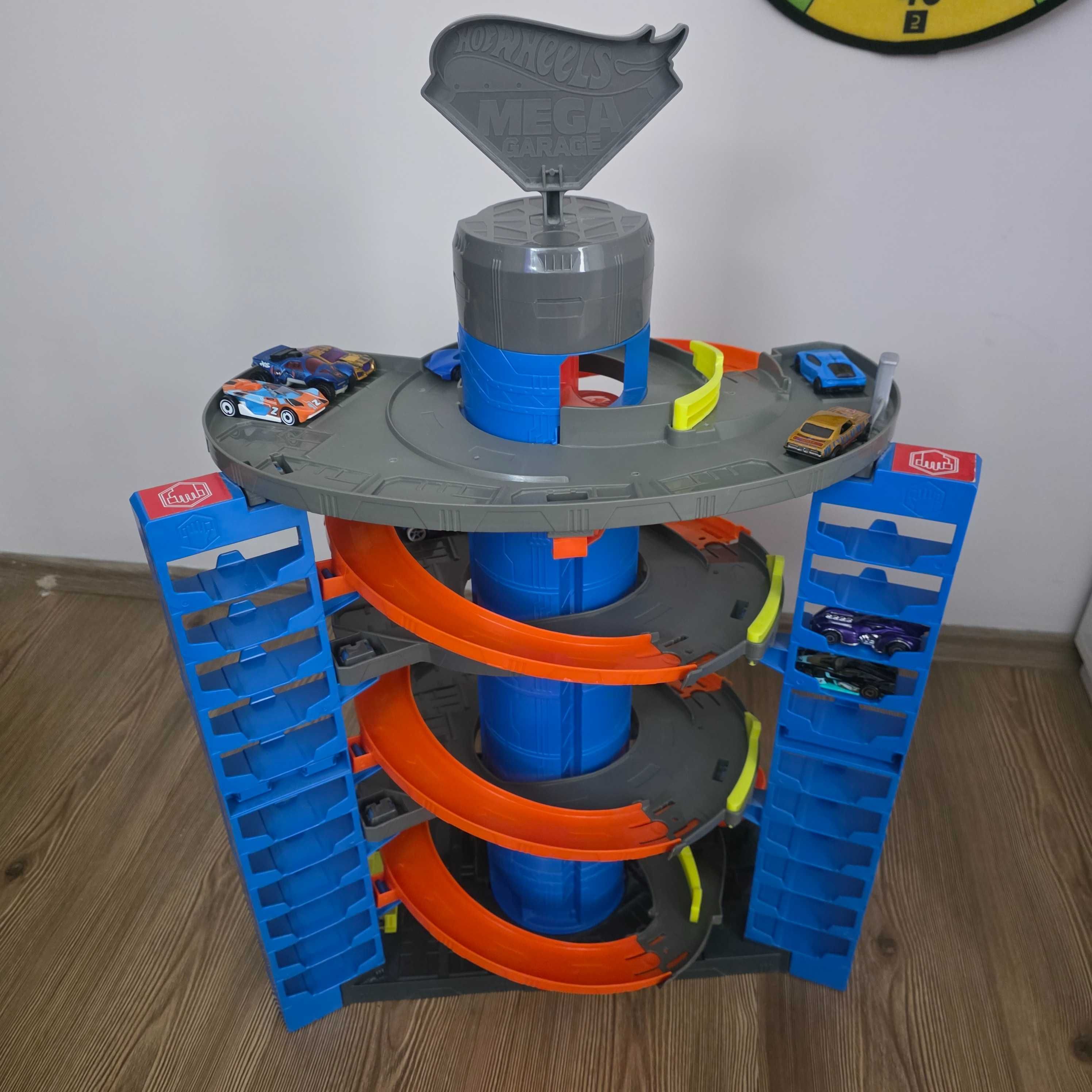 Писта Hot wheels - като НОВА!!!