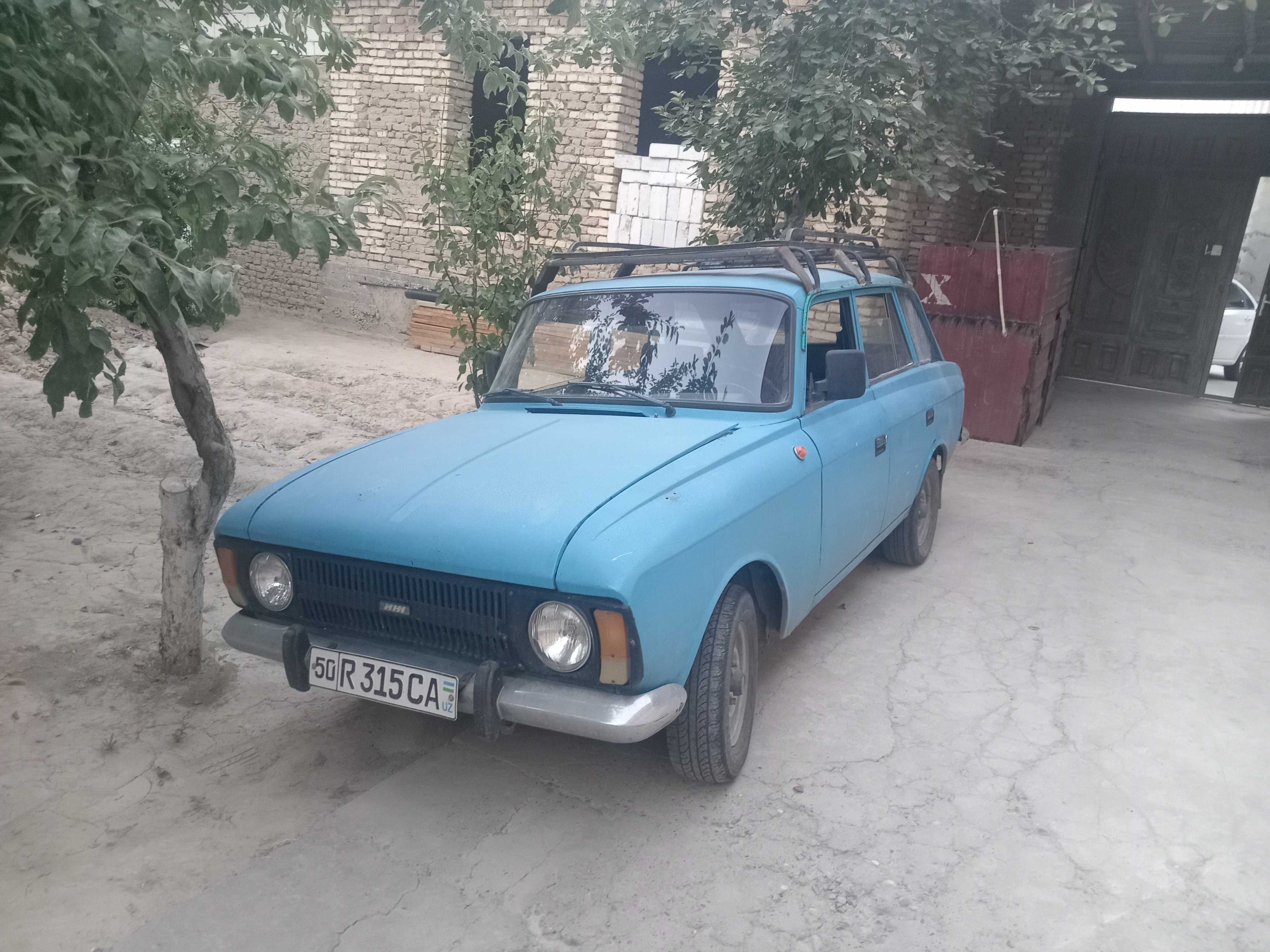 Автомобил Москвич комби