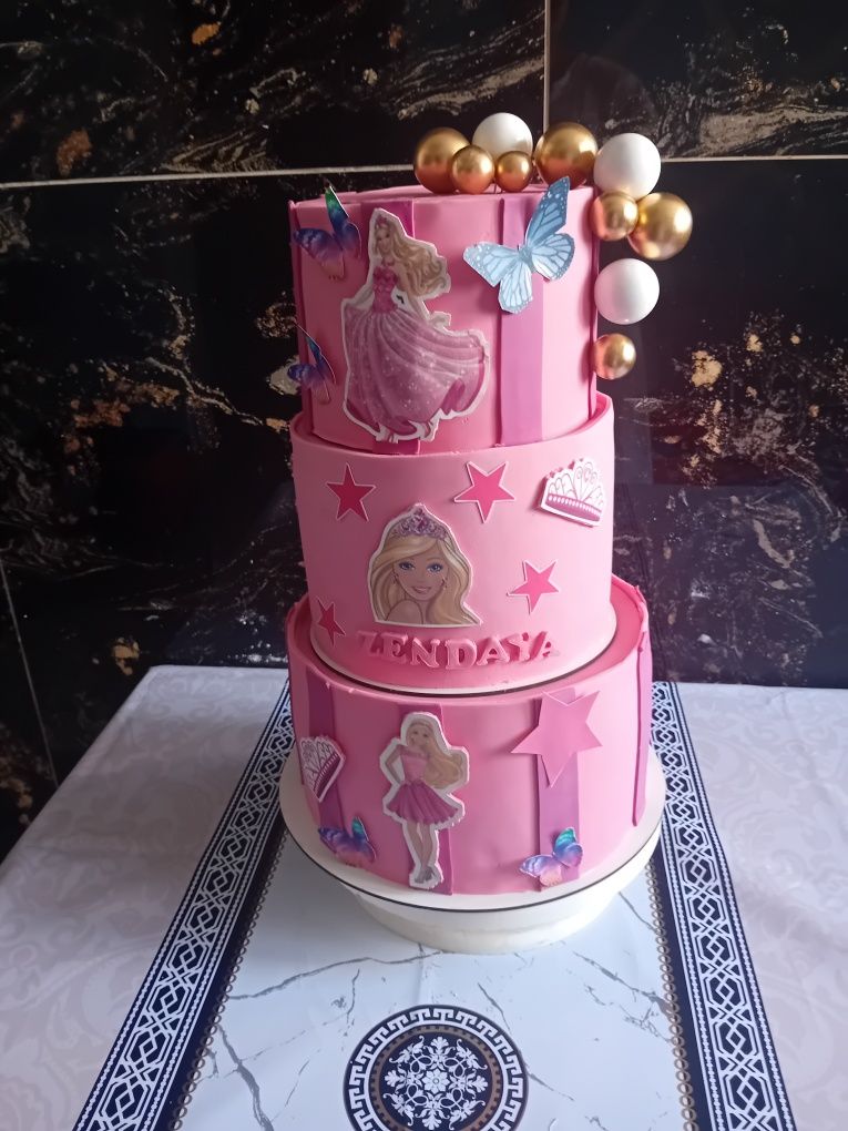 Torturi  tematice aniversare Disney