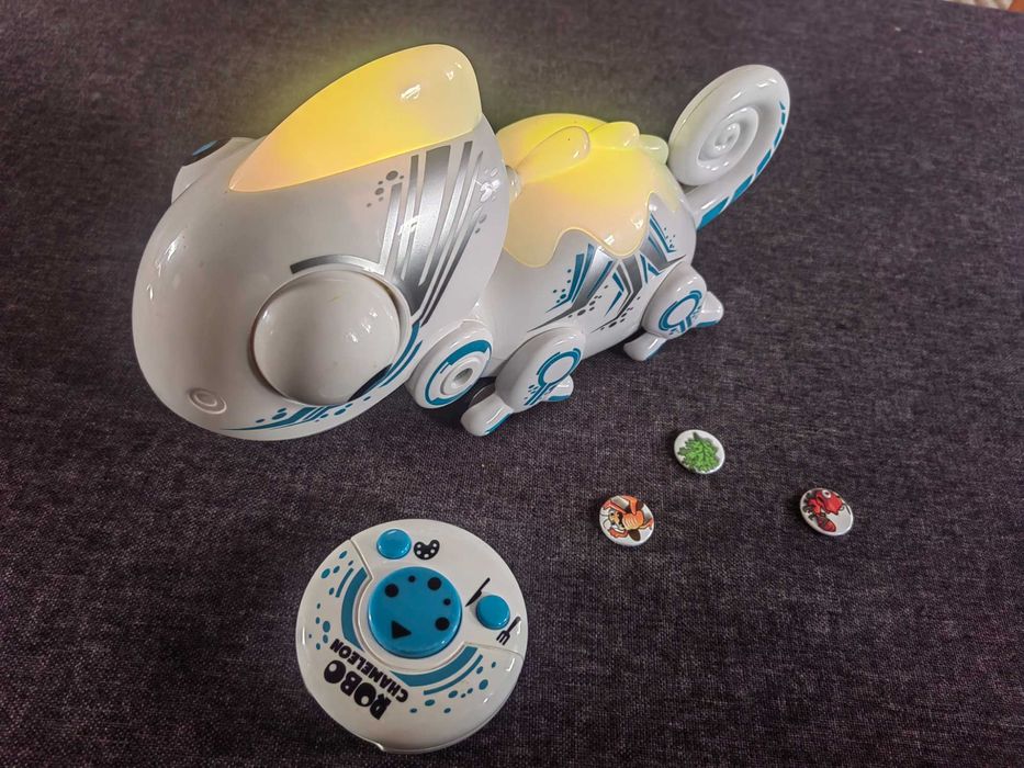 Robot interactiv Silverit RC - Chameleon