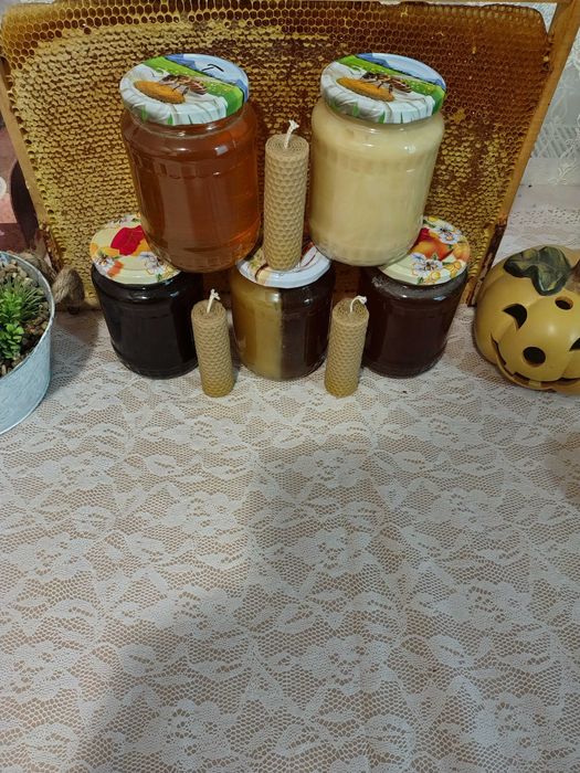 Miere de albine din stupina proprie