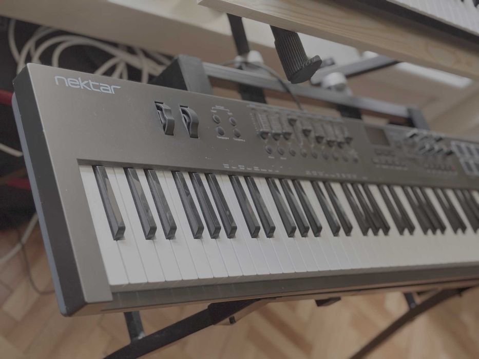 Миди Клавиатура - Nektar Impact LX88+