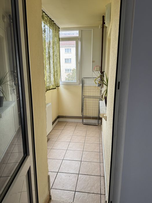 Apartament 2 camere-decomandat, utilat. Zona Malul Mureșului