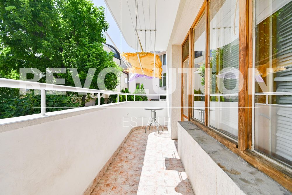 Дава се под наем Четиристаен апартамент в София, Витоша - 100 кв.м за 600 € - Снимка #9