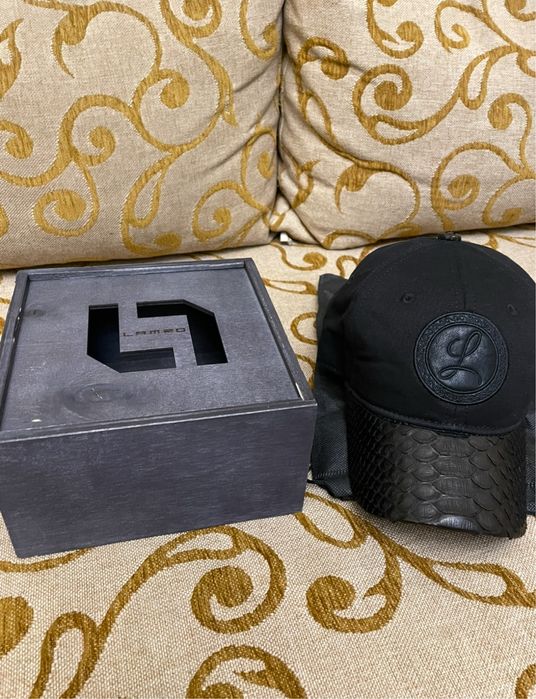 Стильная кепка от бренда Lamro