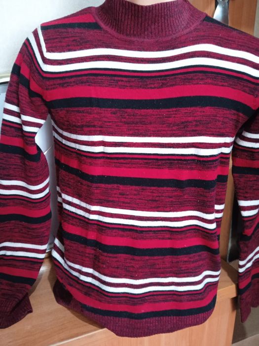 Продам недорого одежду женскую раз 44-46