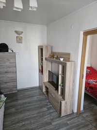 Vand apartament 2 camere in trivale